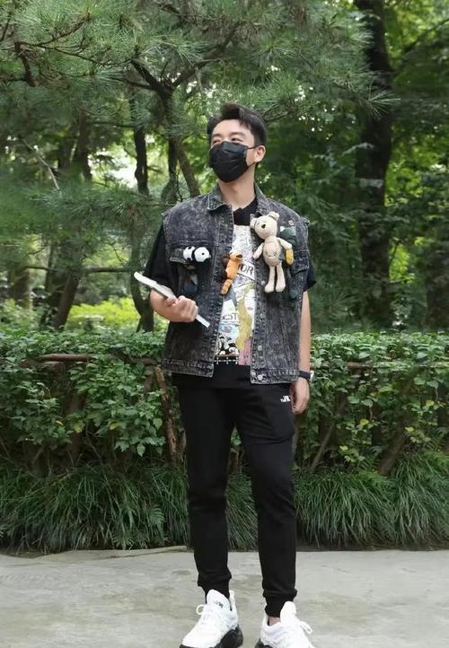 娛樂(lè)圈吃瓜爆料鄭愷,揭秘明星背后的真相