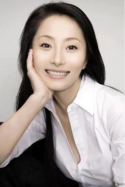娛樂吃瓜女演員婚后,她如何從娛樂吃瓜女演員蛻變?yōu)閷?shí)力派演員