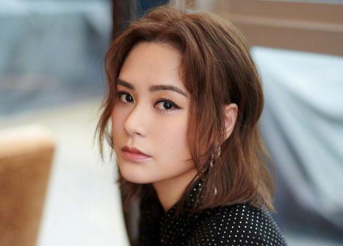 娛樂吃瓜女藝人犧牲,揭秘吃瓜女藝人背后的辛酸故事