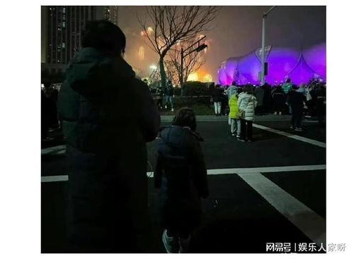 娛樂圈吃瓜爆料博主剪影,跟隨吃瓜博主探尋幕后真相